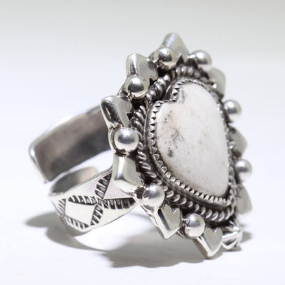 White Buffalo Ring ni Kinsley Natoni -8