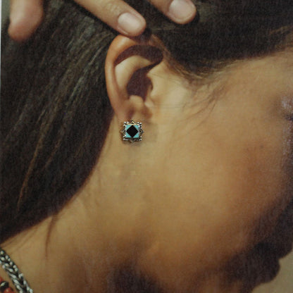 Anting Inlay oleh Stone Weaver