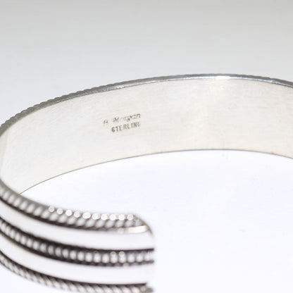 布魯斯·摩根設計的銀手鍊