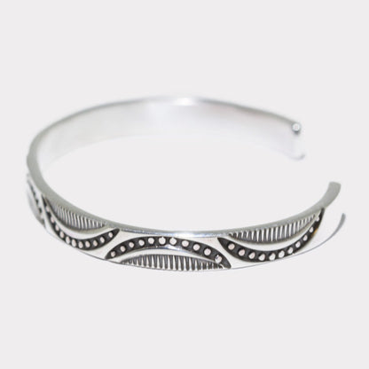 Bracelet en argent estampillé par Steve Yellowhorse