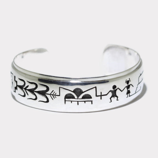 Bracelet Hopi en argent sterling par Berra Tawahongva