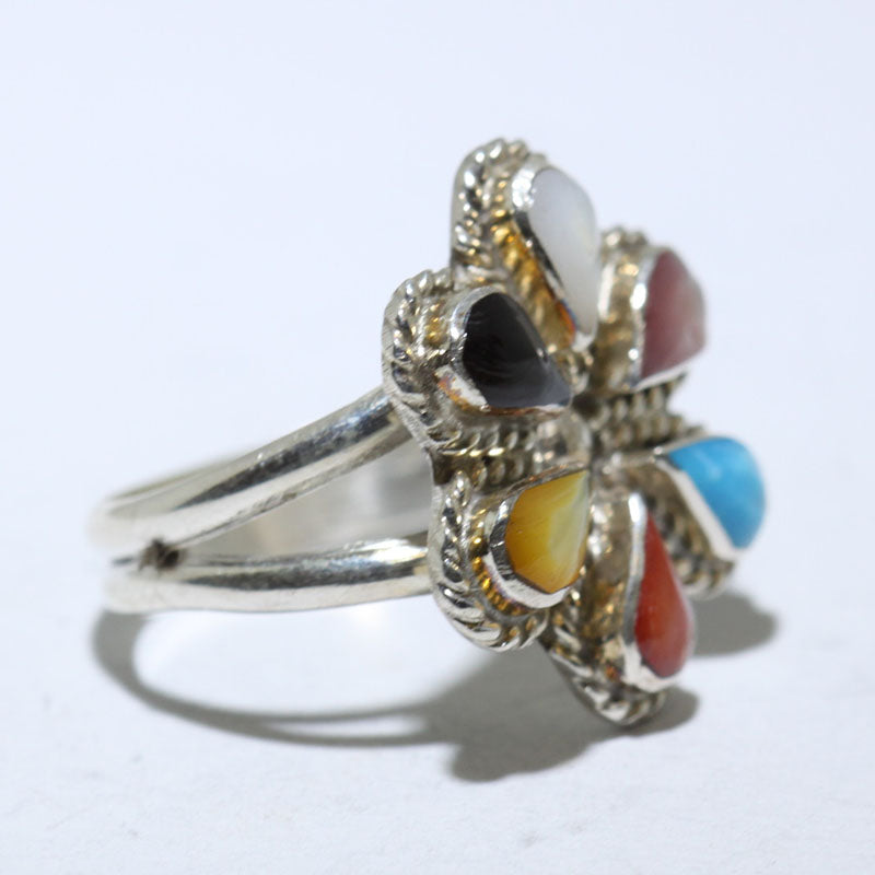 Anillo con Incrustación de Flores por Navajo