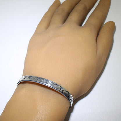 Pulsera de plata por Clifton Mowa 5-3/4"