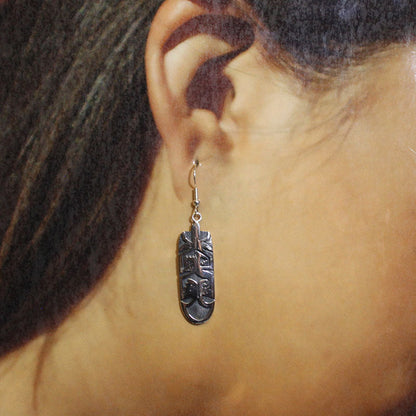 Anting Perak oleh Harlen Joseph