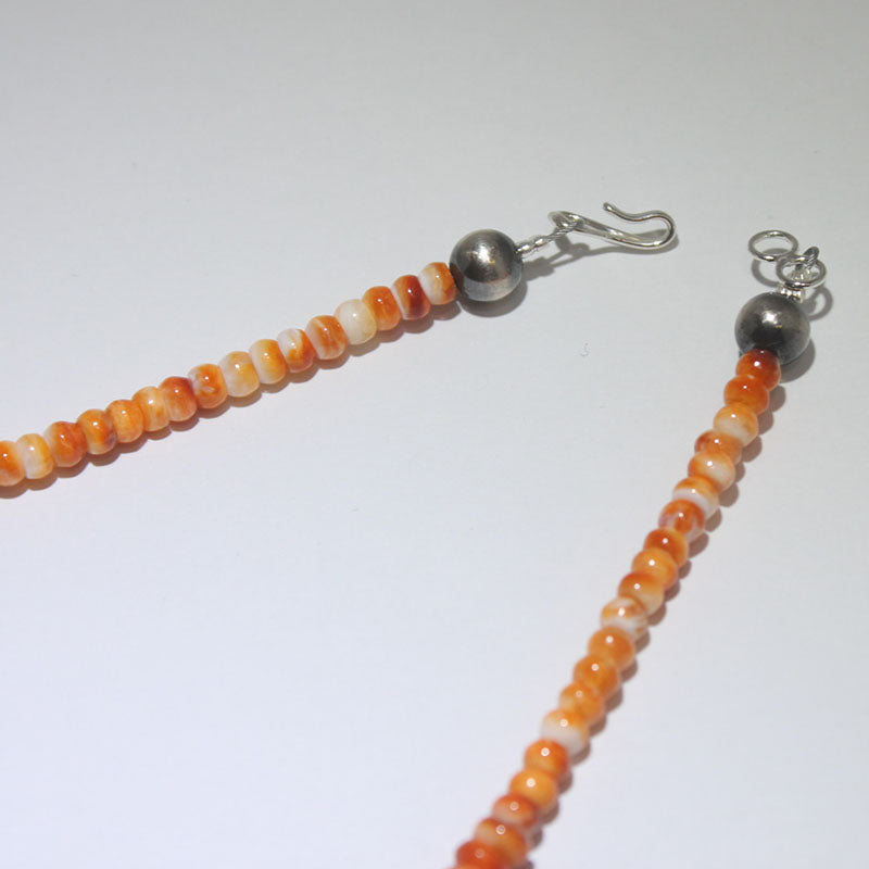 Ожерелье из оранжевой колючей устрицы от Ревы Гудлак