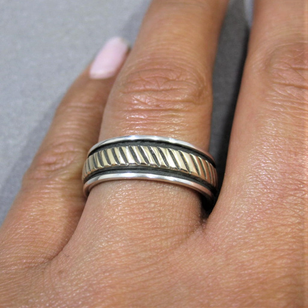 Anillo de 14k y plata por Bruce Morgan