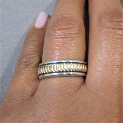 Bague en or 14 carats et argent par Bruce Morgan