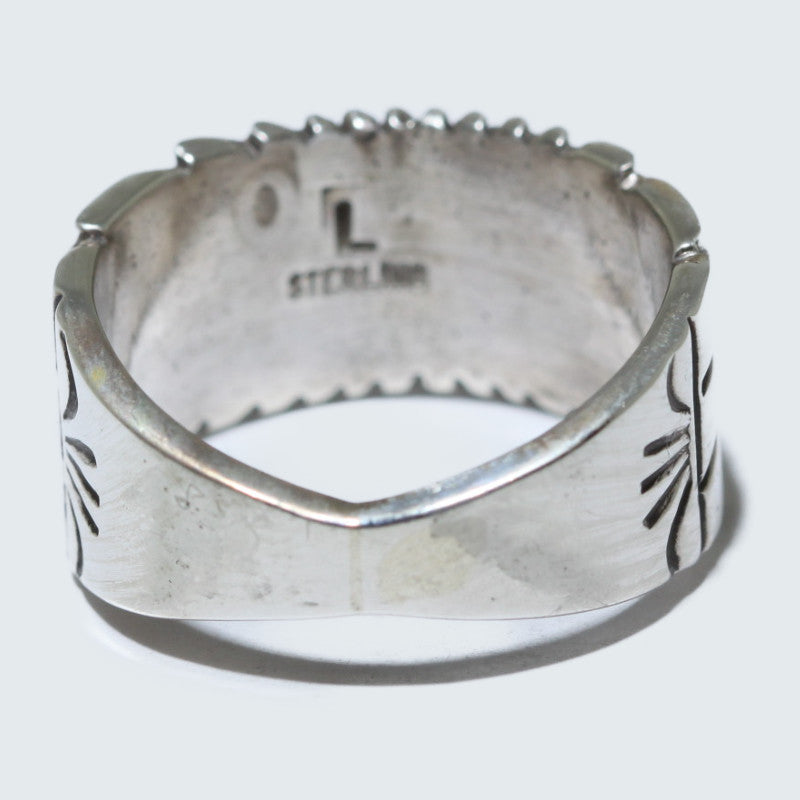 盧特里西亞·耶洛黑爾的銀戒指，尺寸10