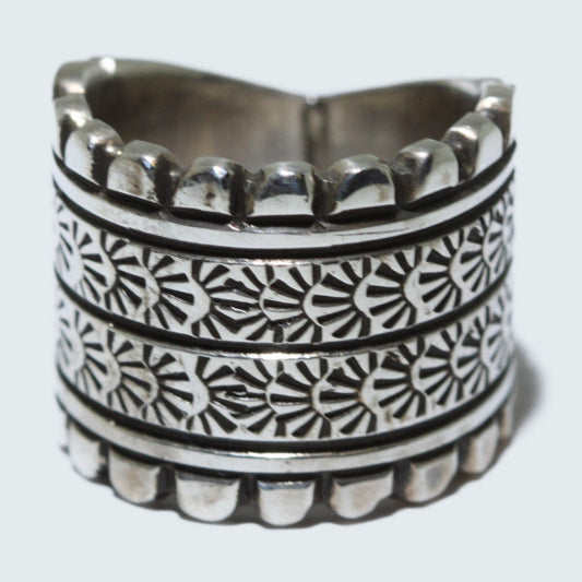 Серебряное кольцо от Лутриции Йеллоухэйр размер 6