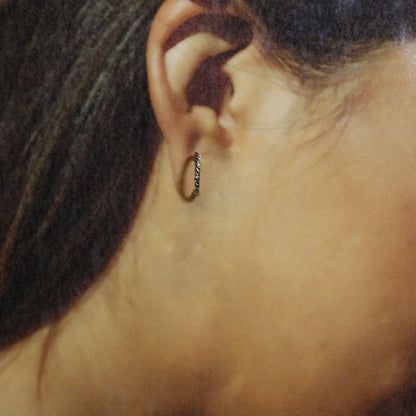 纳瓦霍族银色圈形耳环
