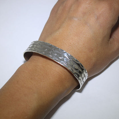 Bracelet en argent par Kinsley Natoni 14,6 cm