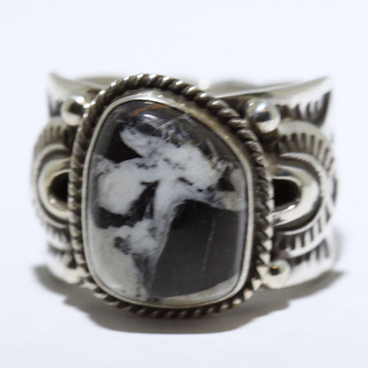 แหวน White Buffalo โดย Darrell Cadman - ขนาด 8.5