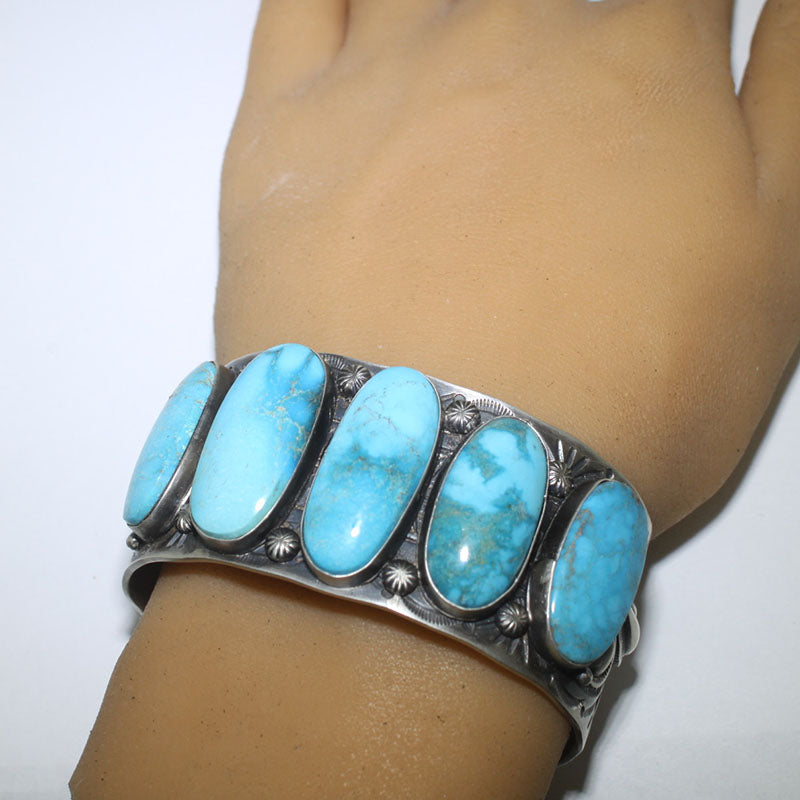 Brazalete Egipcio por Sheila Tso 5-3/4"