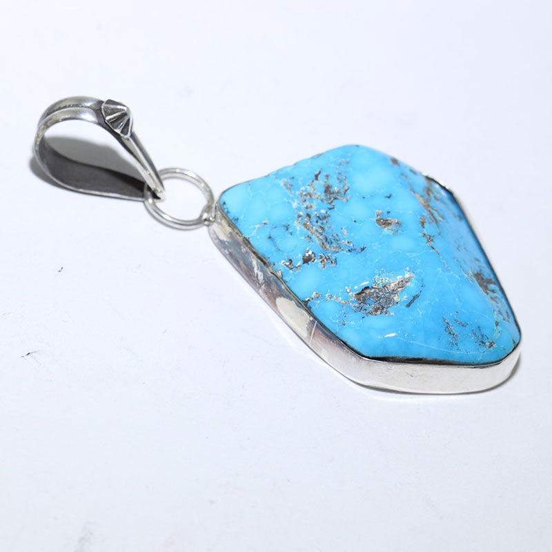 Pendentif Gemme Bleue par Kinsley Natoni