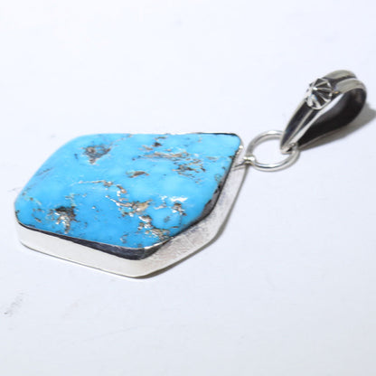 Pendentif Gemme Bleue par Kinsley Natoni