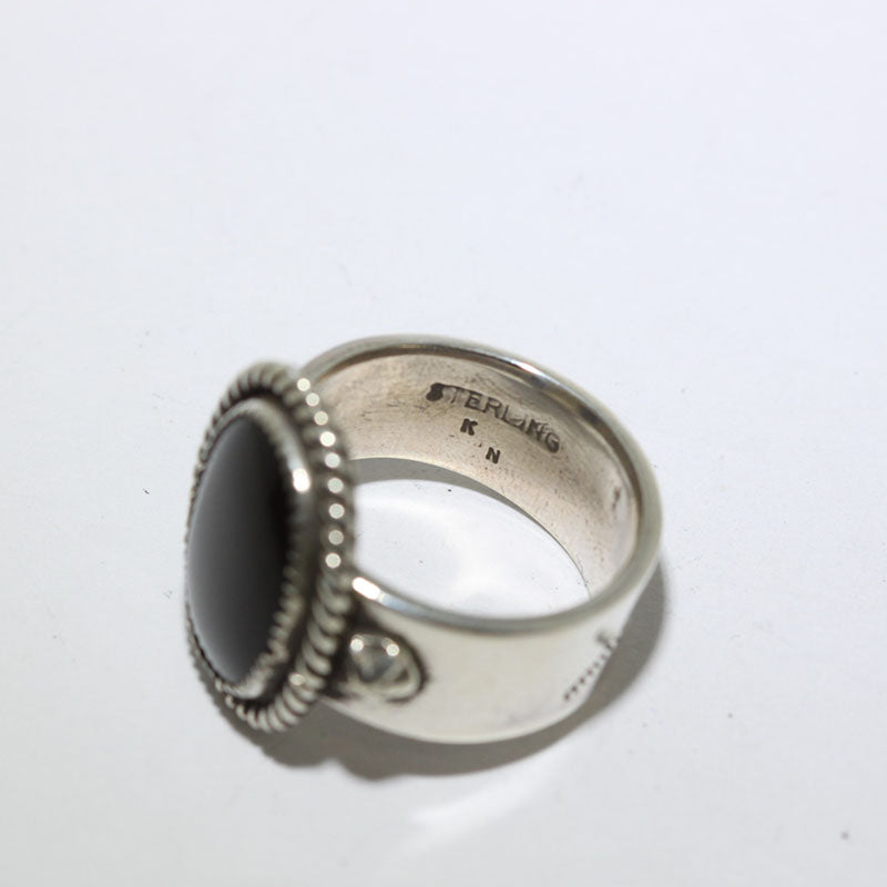 Bague en onyx par Kinsley Natoni taille 10