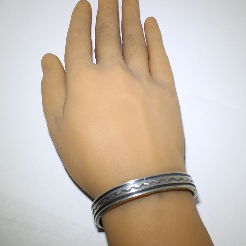 Bracciale in argento moneta di Jesse Robbins 5-3/4"