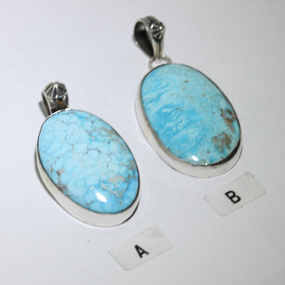 Pendentif Blue Ridge par Kinsley Natoni