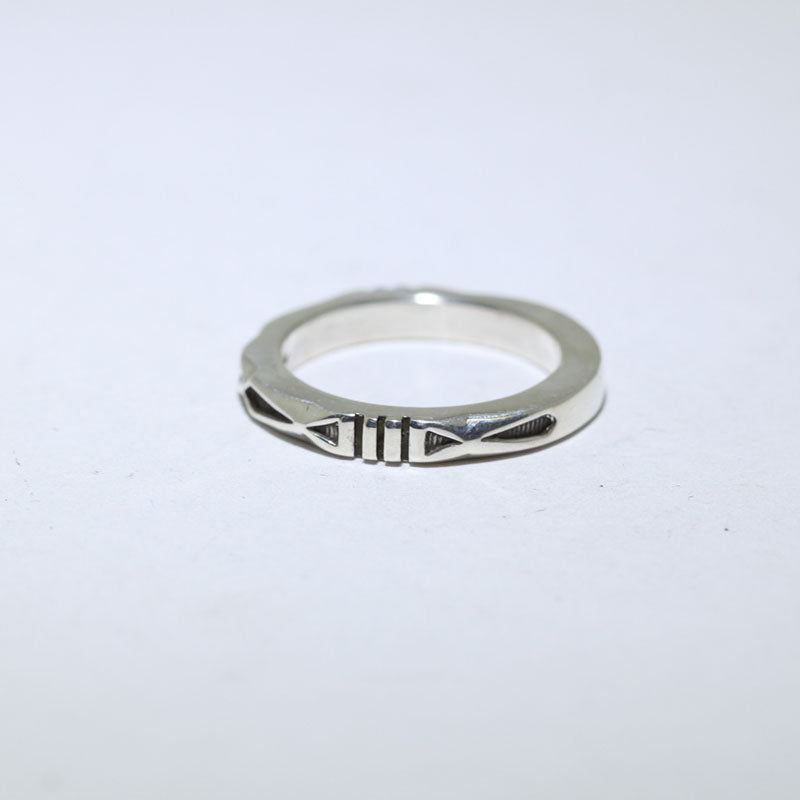 詹妮弗·柯蒂斯设计的5号戒指
