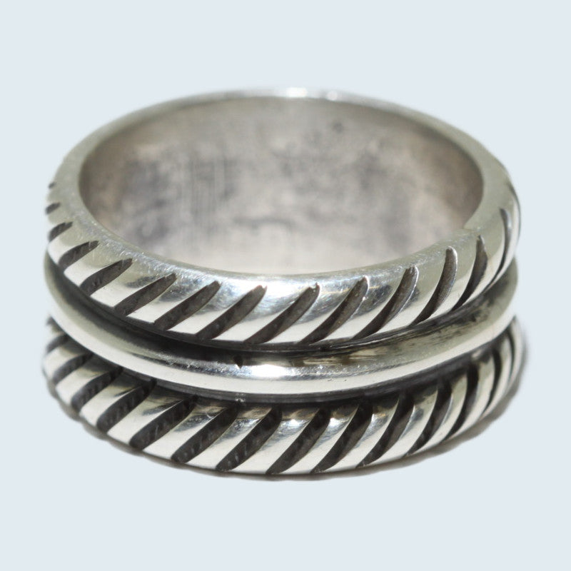 哈里森·吉姆的纯银戒指，尺码11.5