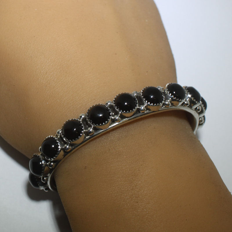 Bracelet en onyx par Phillip Yazzie 5-3/8"