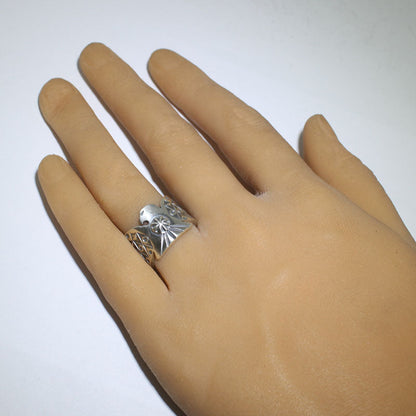 Cincin Perak oleh Bo Reeves - 7.5