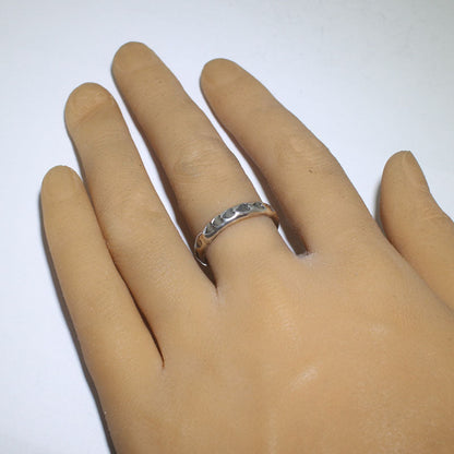 Cincin Perak oleh Sunshine Reeves