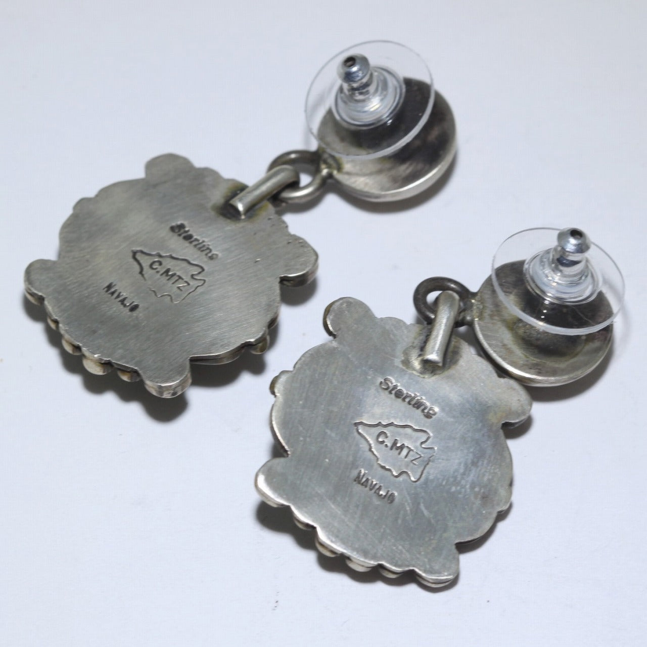 卡爾文·馬丁內斯的Damal耳環