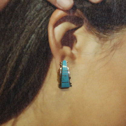 Boucles d'oreilles incrustées par Steve Francisco