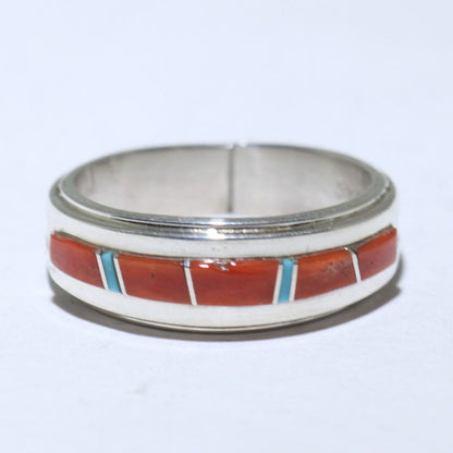 Anillo con incrustaciones de los Navajo