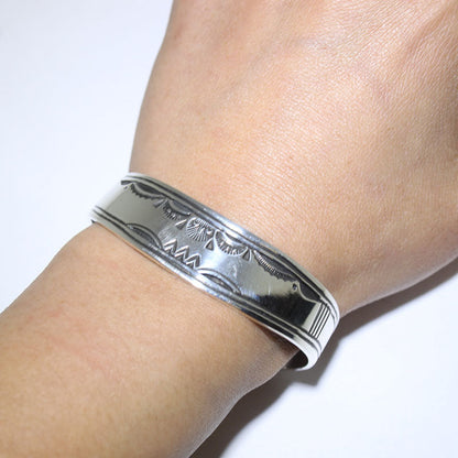 Silver Bracelet ni Charlie John 5-1/4"