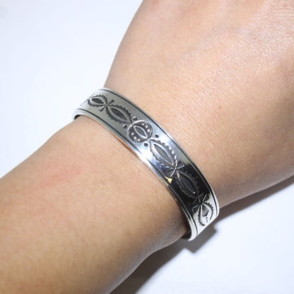 Bracelet en argent par Charlie John 5-1/2"