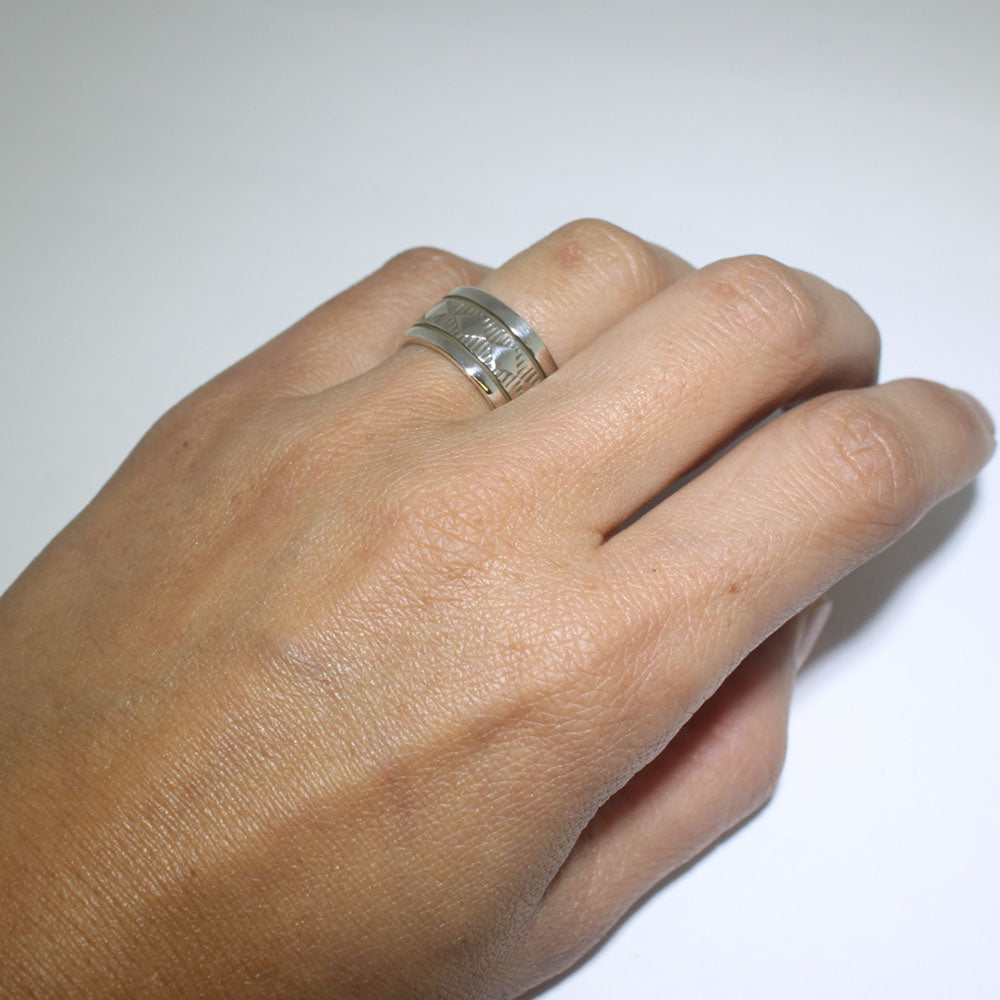 布魯斯·摩根設計的銀戒指