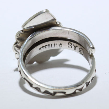 Cincin Daun oleh Steve Yellowhorse ukuran 7.5