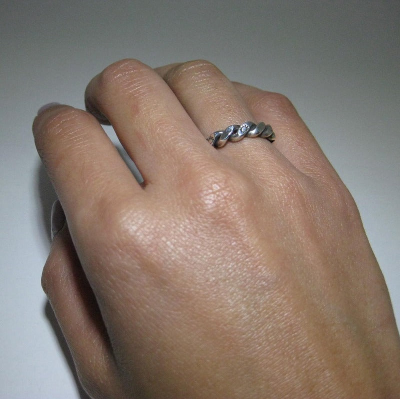 Серебряное кольцо с печатью от Арнольда Гудлака