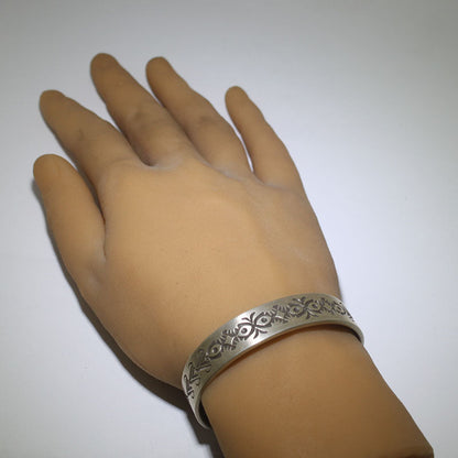 Armband von Eddison Smith 6 Zoll