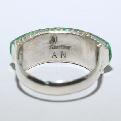 แหวนฝังอัญมณีโดย เอเวอรี่ นอร์ตัน