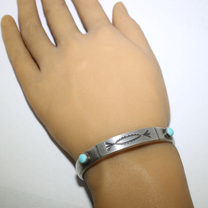 Gelang Lone Mtn oleh Darryl Begay 5-3/4"