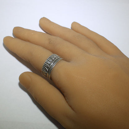 Cincin oleh Lyle Secatero ukuran 9