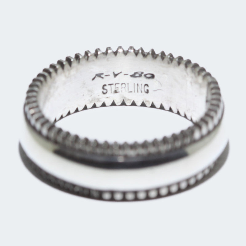史蒂夫·阿維索設計的銀戒指，尺寸10