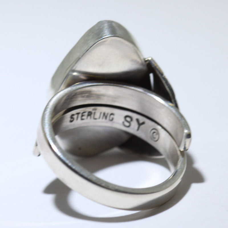 史蒂夫·黃馬製作的羅伊斯頓戒指