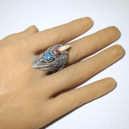 Cincin Elang oleh Ray Winner- 9