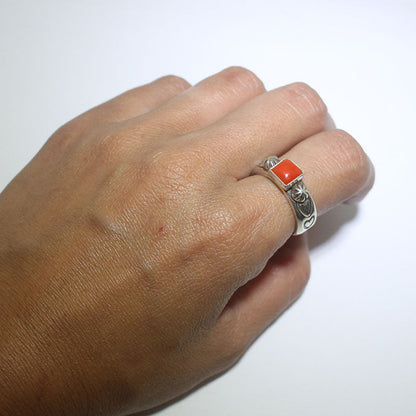 Anillo de Coral por Darrell Cadman - Talla 7