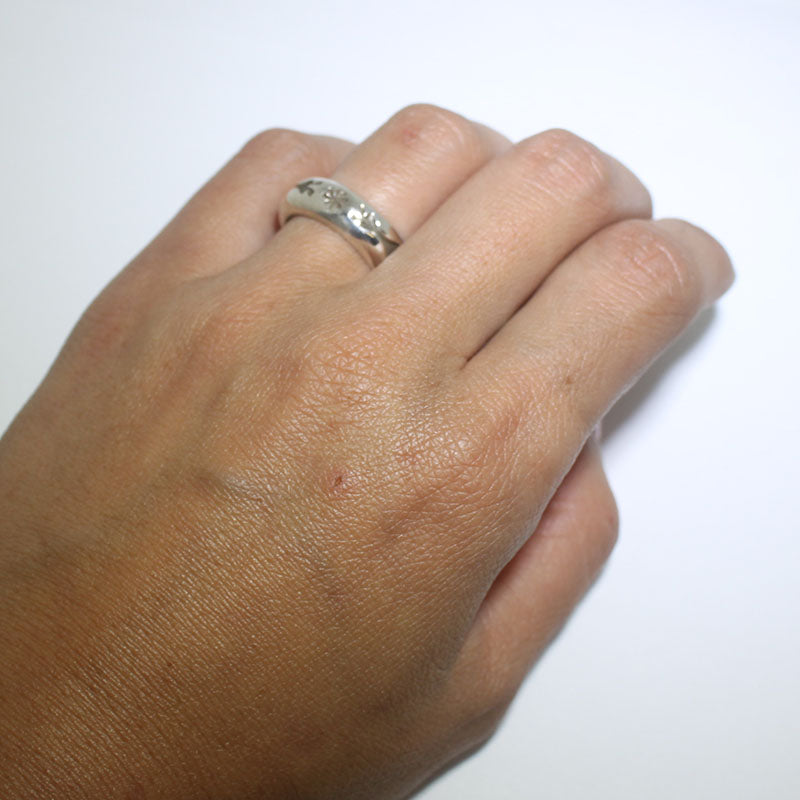 達雷爾·卡德曼的銀戒指- 6