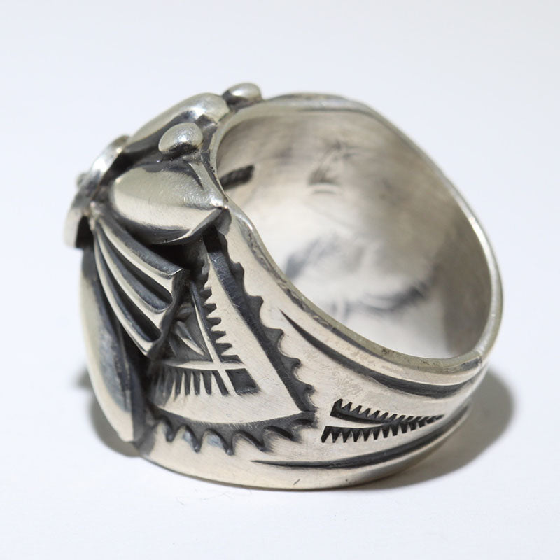 Bague estampée à la main par Delbert Gordon Taille 9.5