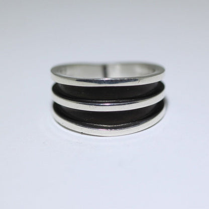 Bague en argent par Tom Hawk