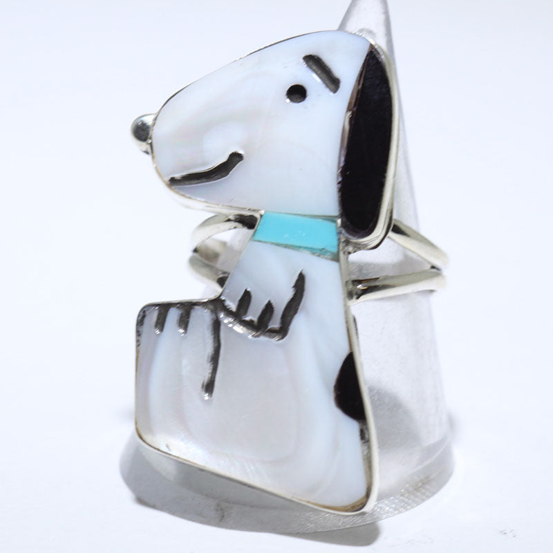Dog Inlay Ring van Zuni