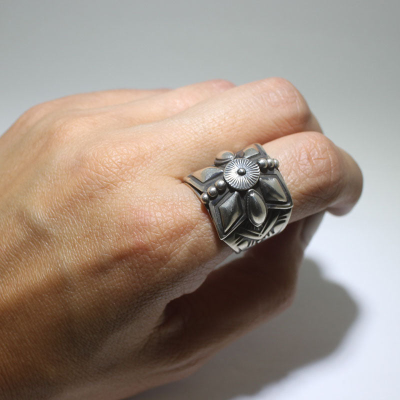 Handgestempelter Ring von Delbert Gordon Größe 8.5