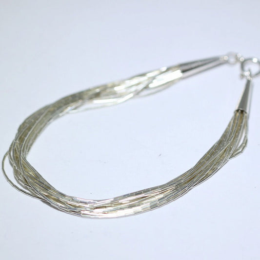 Pulsera de plata líquida