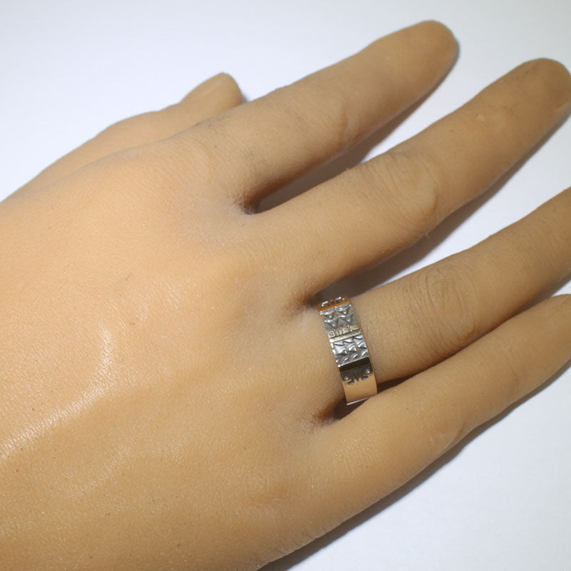 Bague en argent par Norbert Peshlakai taille 8.5